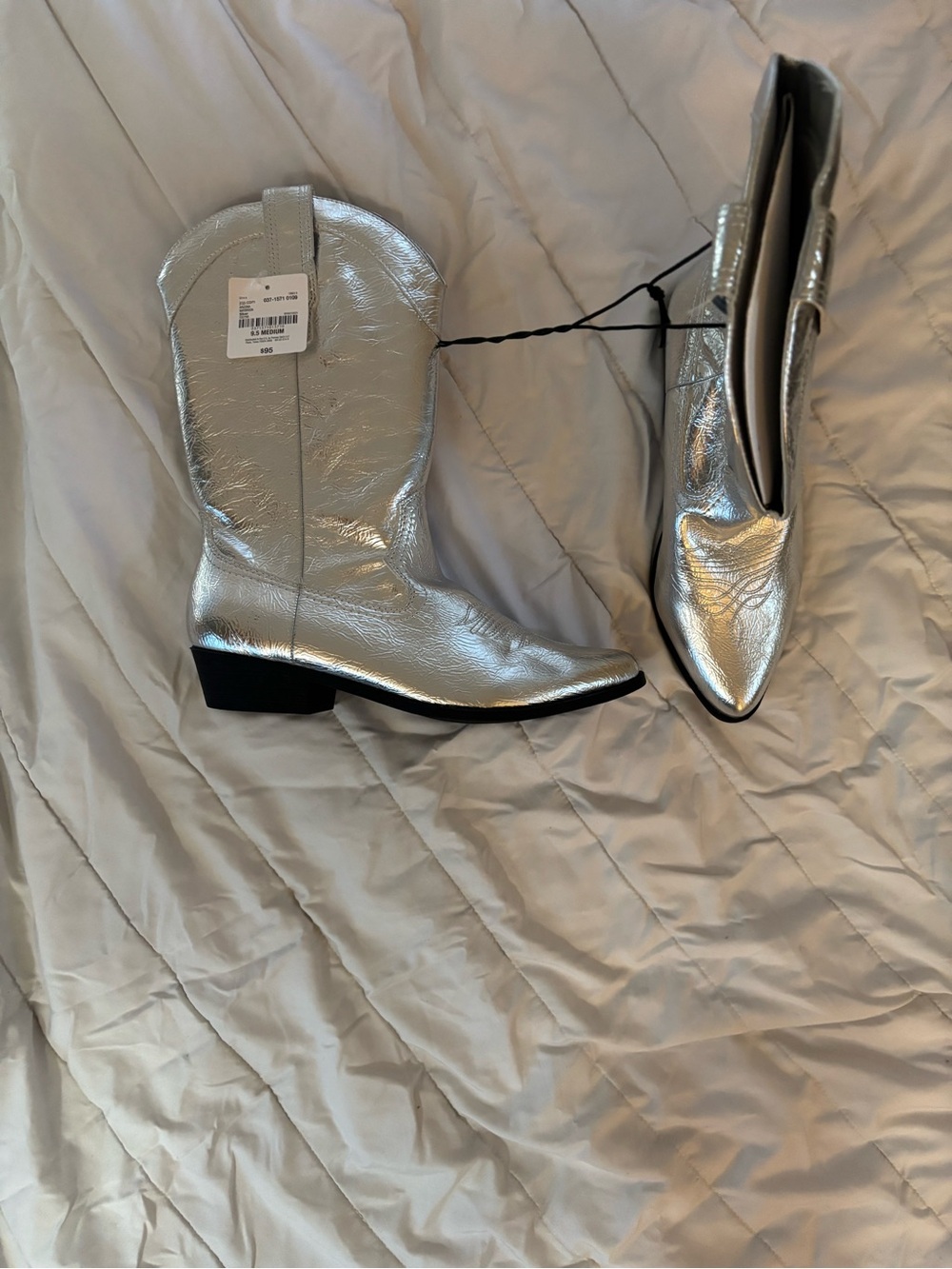 Arizona Jean Company Metallic Silver Western Ankle Boots